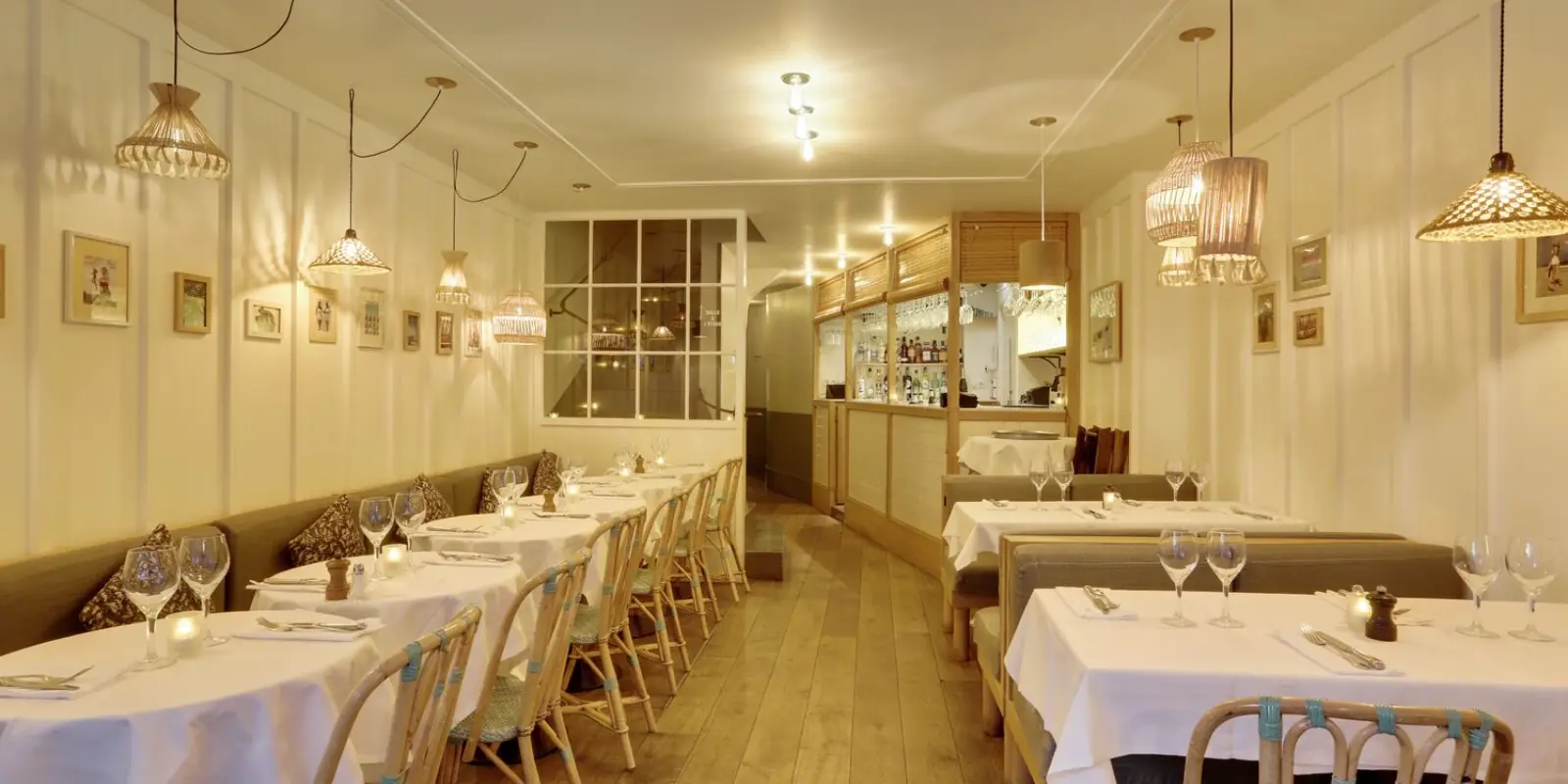 Salle suspensions rotin Amourette